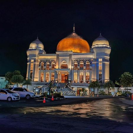 Gania Hotel Bandung Eksteriør billede