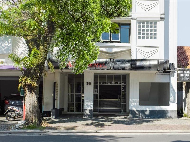 Gania Hotel Bandung Eksteriør billede